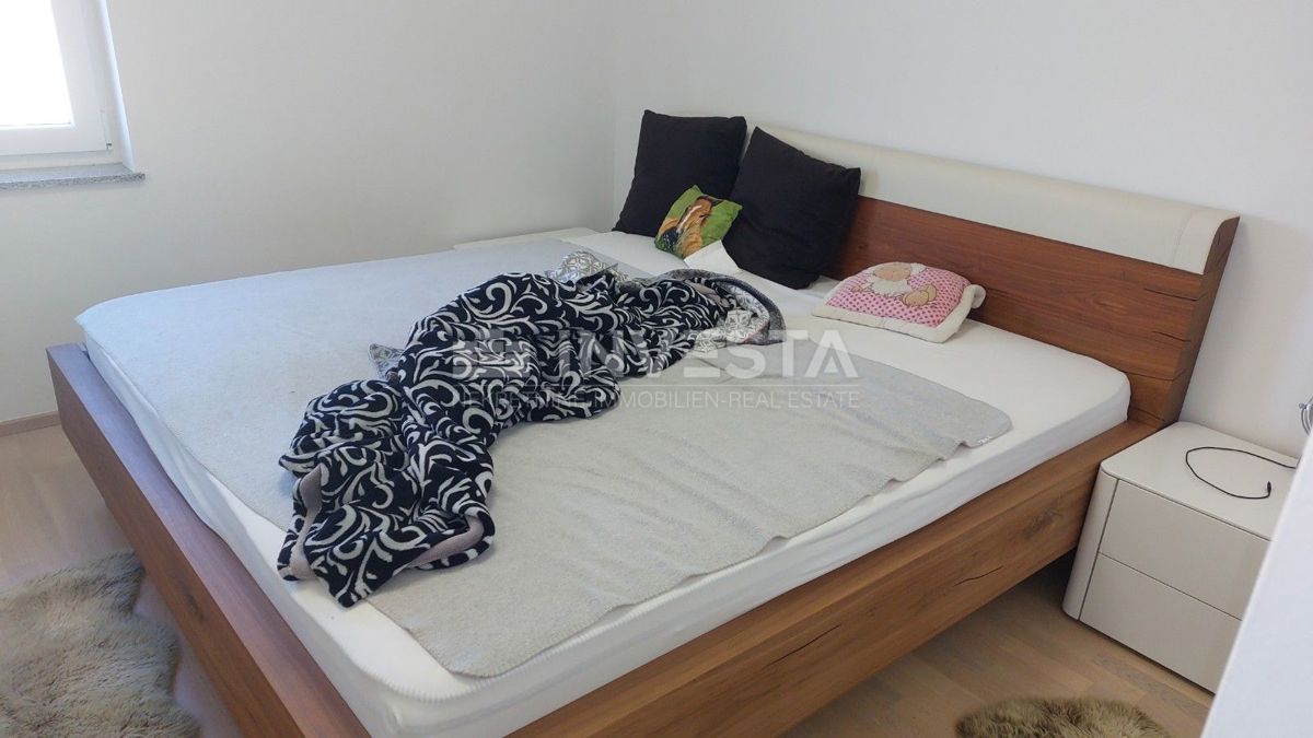 Čudovito stanovanje v središču Umaga, 150 m od morja