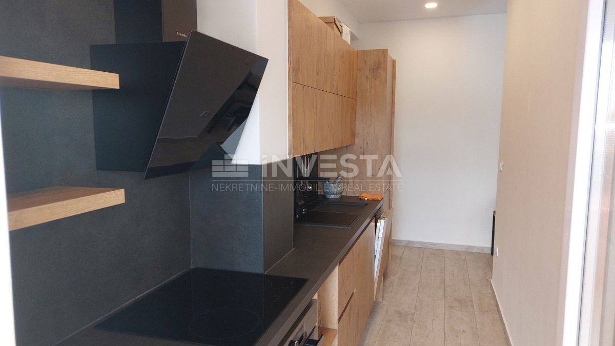 Čudovito stanovanje v središču Umaga, 150 m od morja