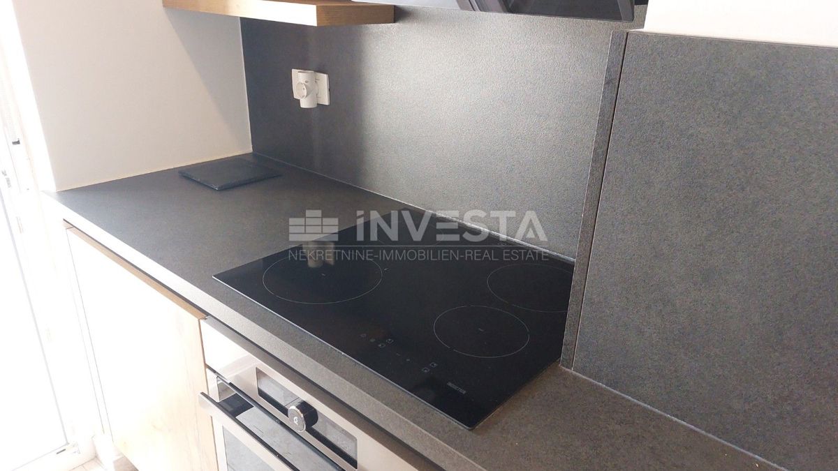 Čudovito stanovanje v središču Umaga, 150 m od morja