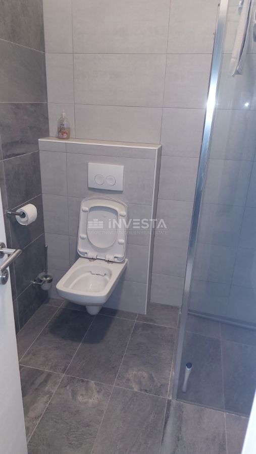 Čudovito stanovanje v središču Umaga, 150 m od morja