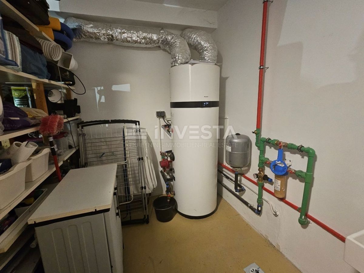 Pula center, popolnoma opremljena nova hiša z garažo