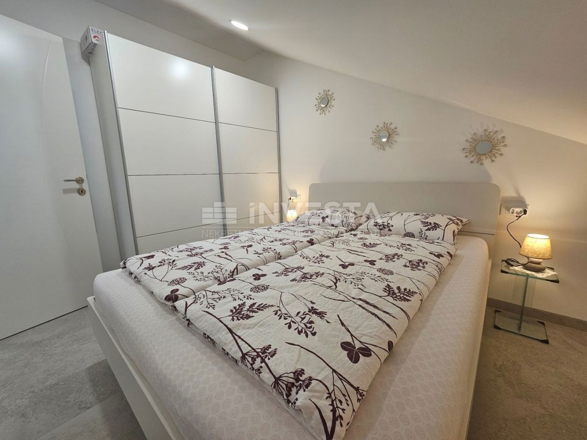 Pula center, popolnoma opremljena nova hiša z garažo