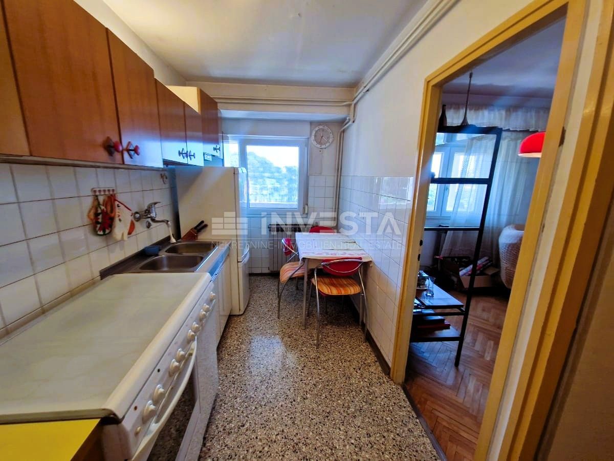 Pula, Stan z 2 terasama in panoramskim razgledom, center