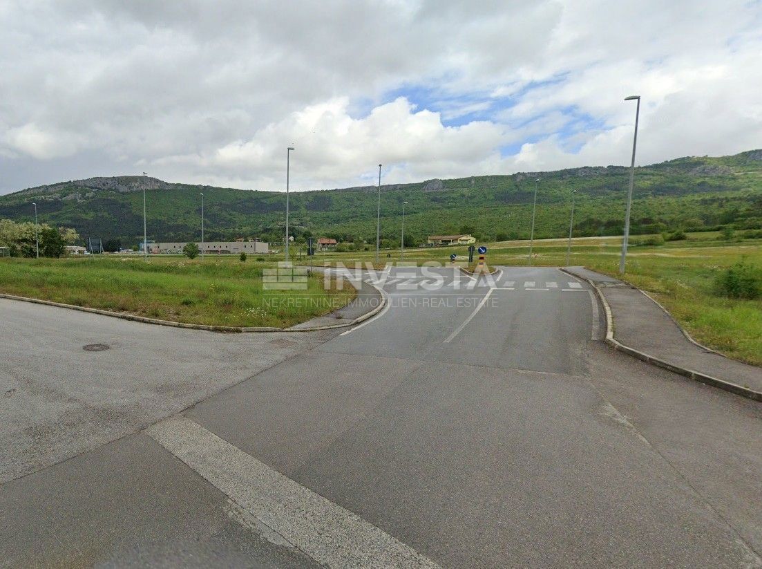 Zemljišče Buzet, 9.575m2