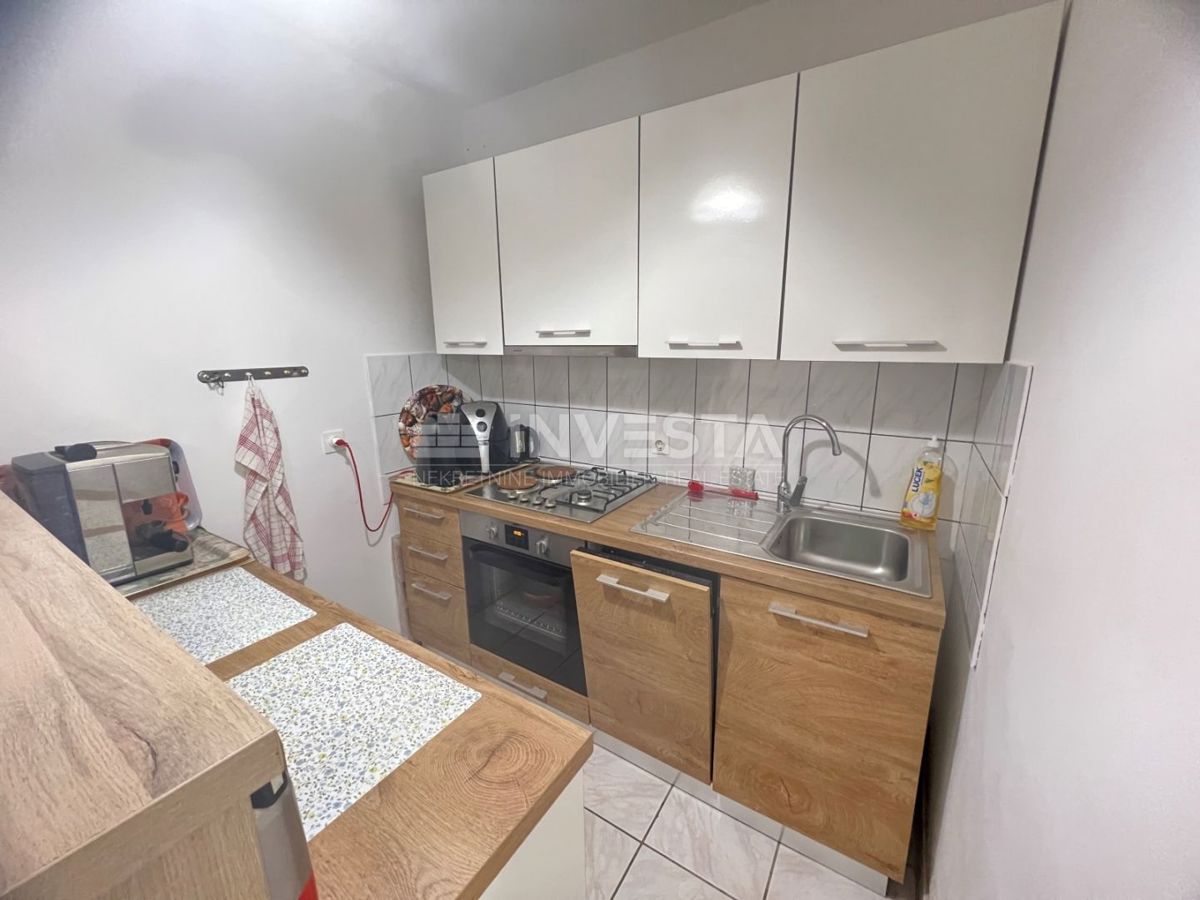 Okolica Marčane, opremljena hiša 130m2 z dvema stanovanjskima enotama