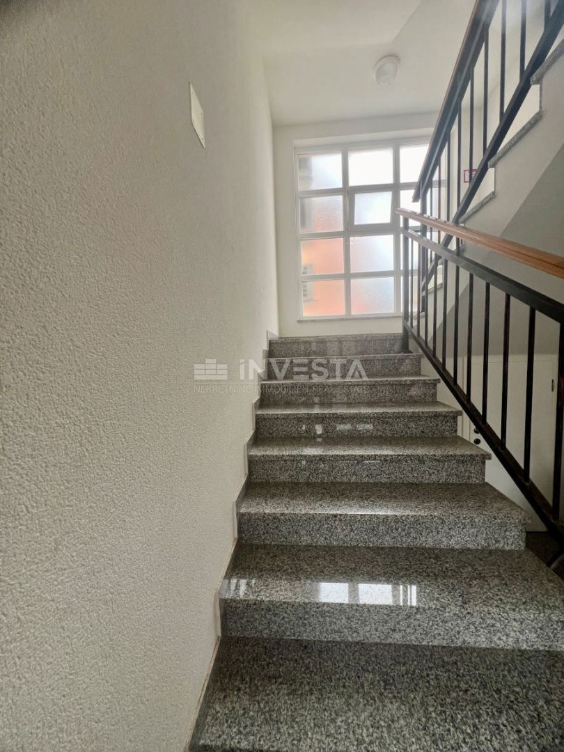 Medulin, Opremljen Stan 61 m², 1. Nadstropje, 500 m od Morja