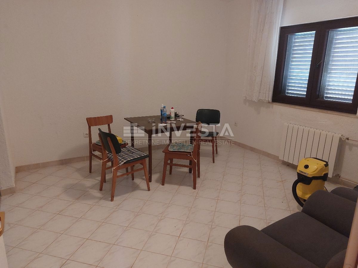 Družinska hiša na odlični lokaciji - za družinsko življenje in naložbo