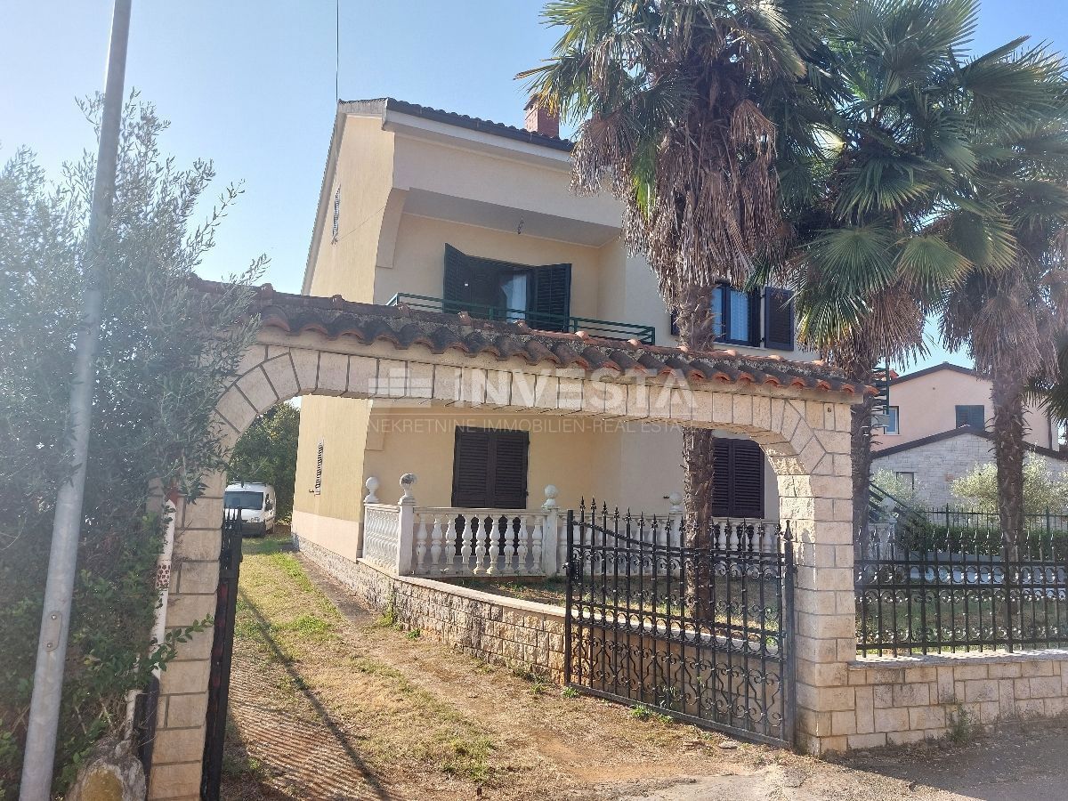 Družinska hiša na odlični lokaciji - za družinsko življenje in naložbo