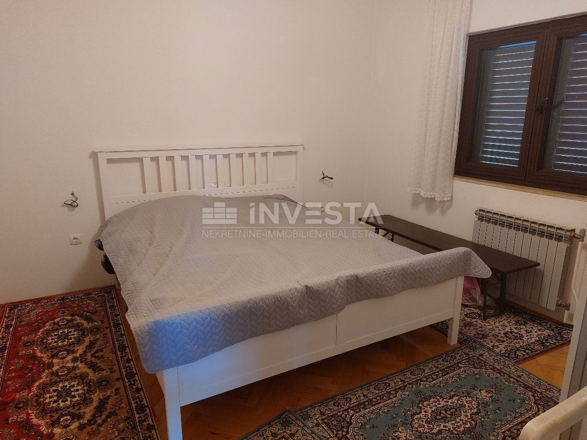 Družinska hiša na odlični lokaciji - za družinsko življenje in naložbo