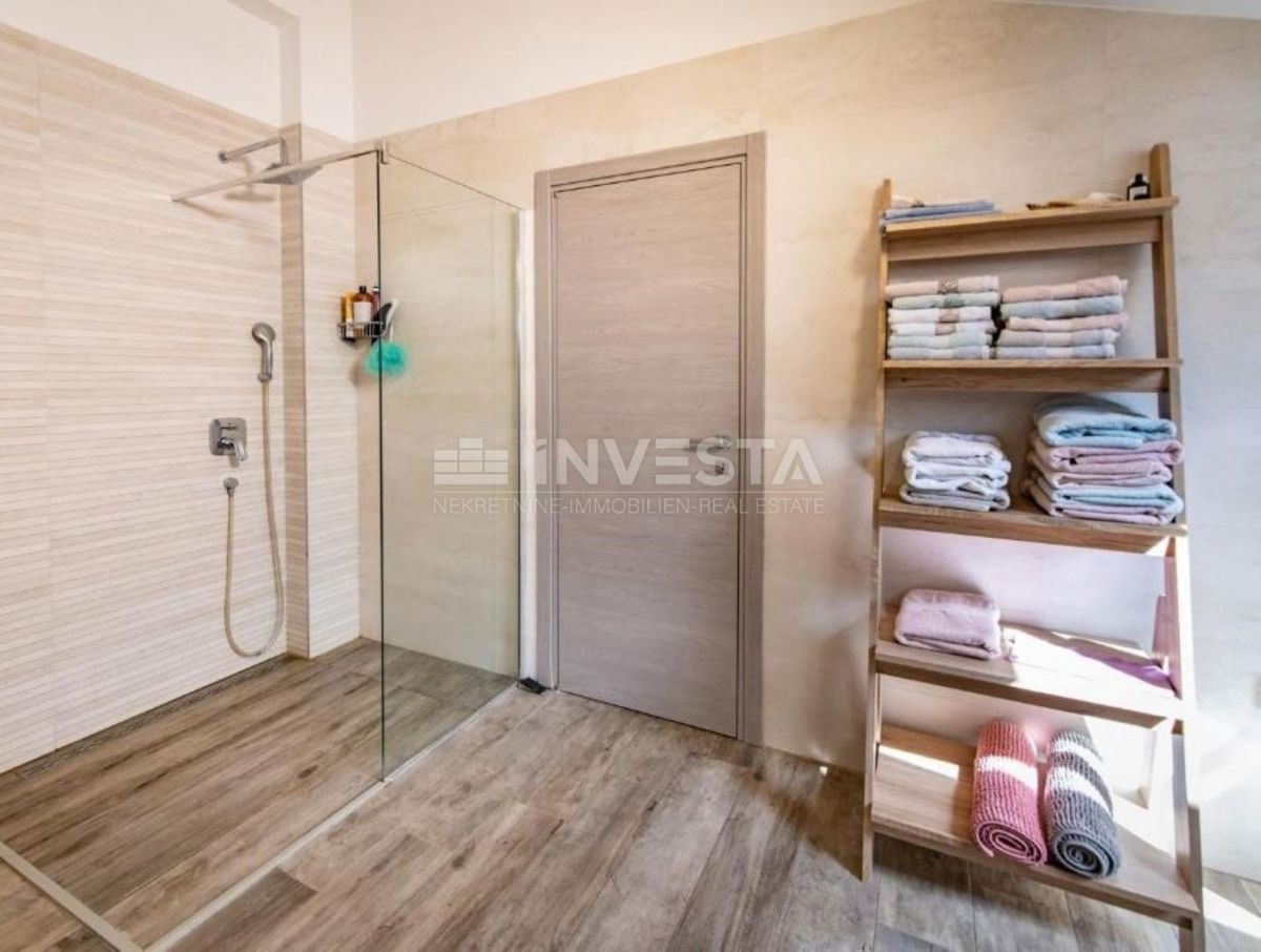 Hrvaška, Istra, Medulin, edinstven penthouse 230m2 z razgledom na morje