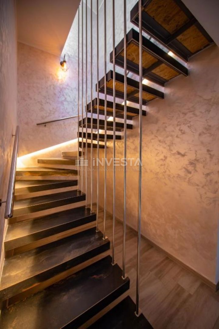 Hrvaška, Istra, Medulin, edinstven penthouse 230m2 z razgledom na morje
