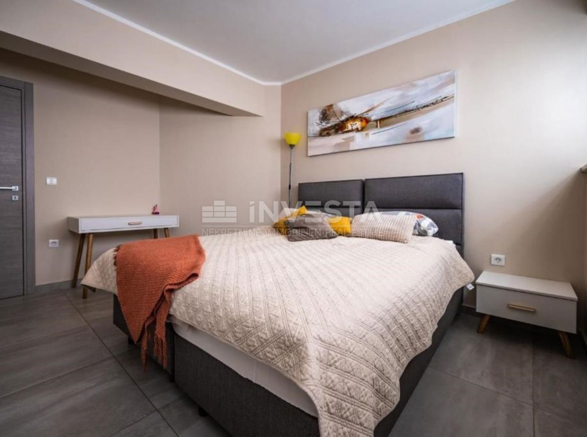 Hrvaška, Istra, Medulin, edinstven penthouse 230m2 z razgledom na morje