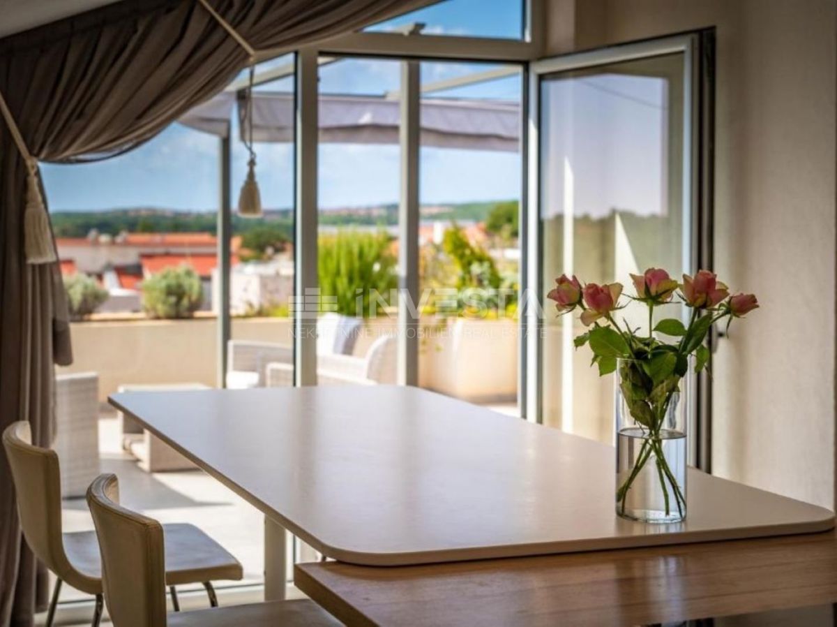 Hrvaška, Istra, Medulin, edinstven penthouse 230m2 z razgledom na morje
