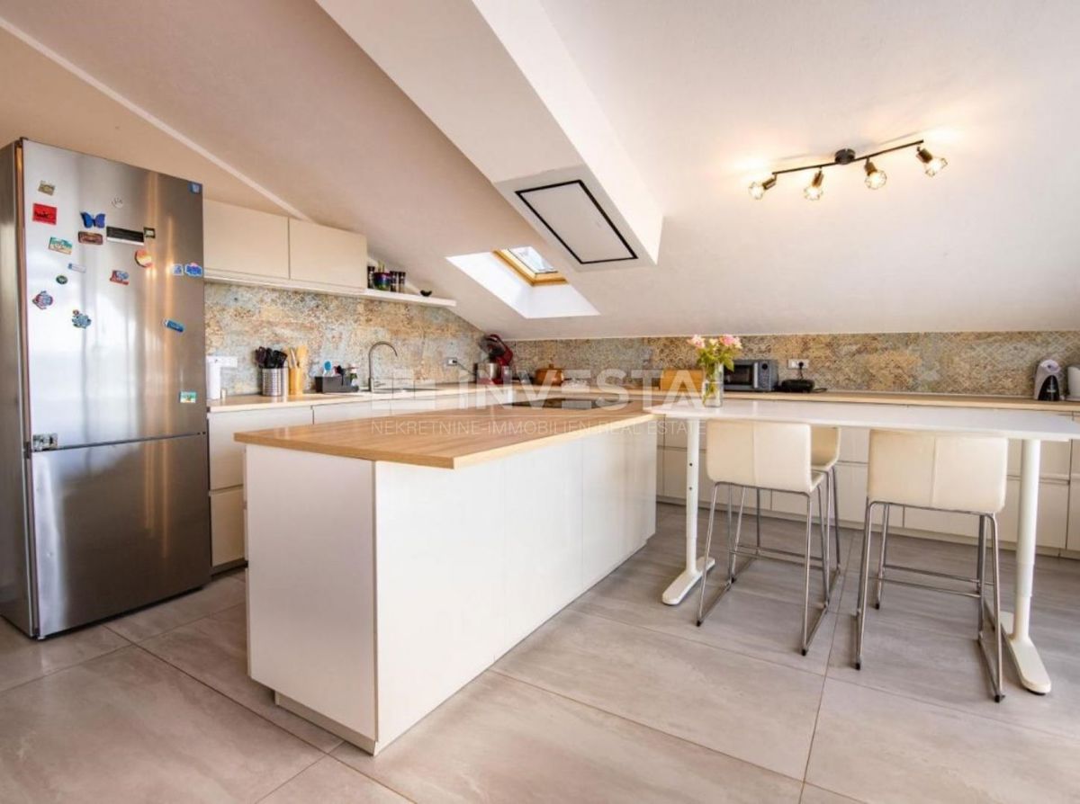 Hrvaška, Istra, Medulin, edinstven penthouse 230m2 z razgledom na morje
