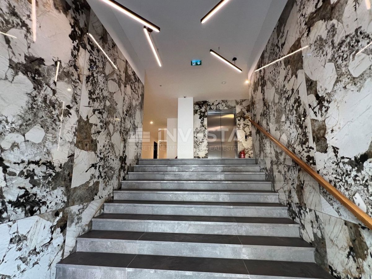 Center Pule, SMART HOME stanovanje s parkiriščem