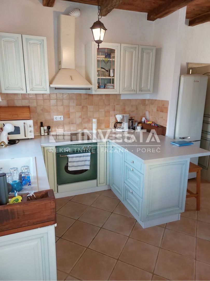 Okolica Svetvinčenta, čudovita rustikalna vila z bazenom 155 m2, 4 spalnice