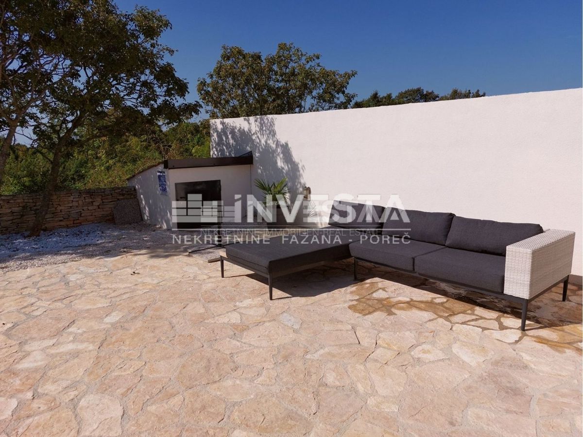 Okolica Svetvinčenta, čudovita rustikalna vila z bazenom 155 m2, 4 spalnice