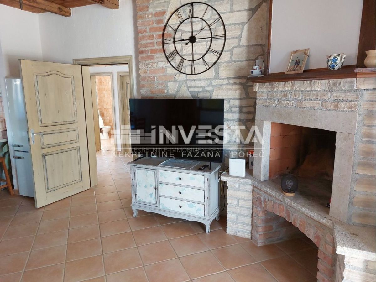 Okolica Svetvinčenta, čudovita rustikalna vila z bazenom 155 m2, 4 spalnice