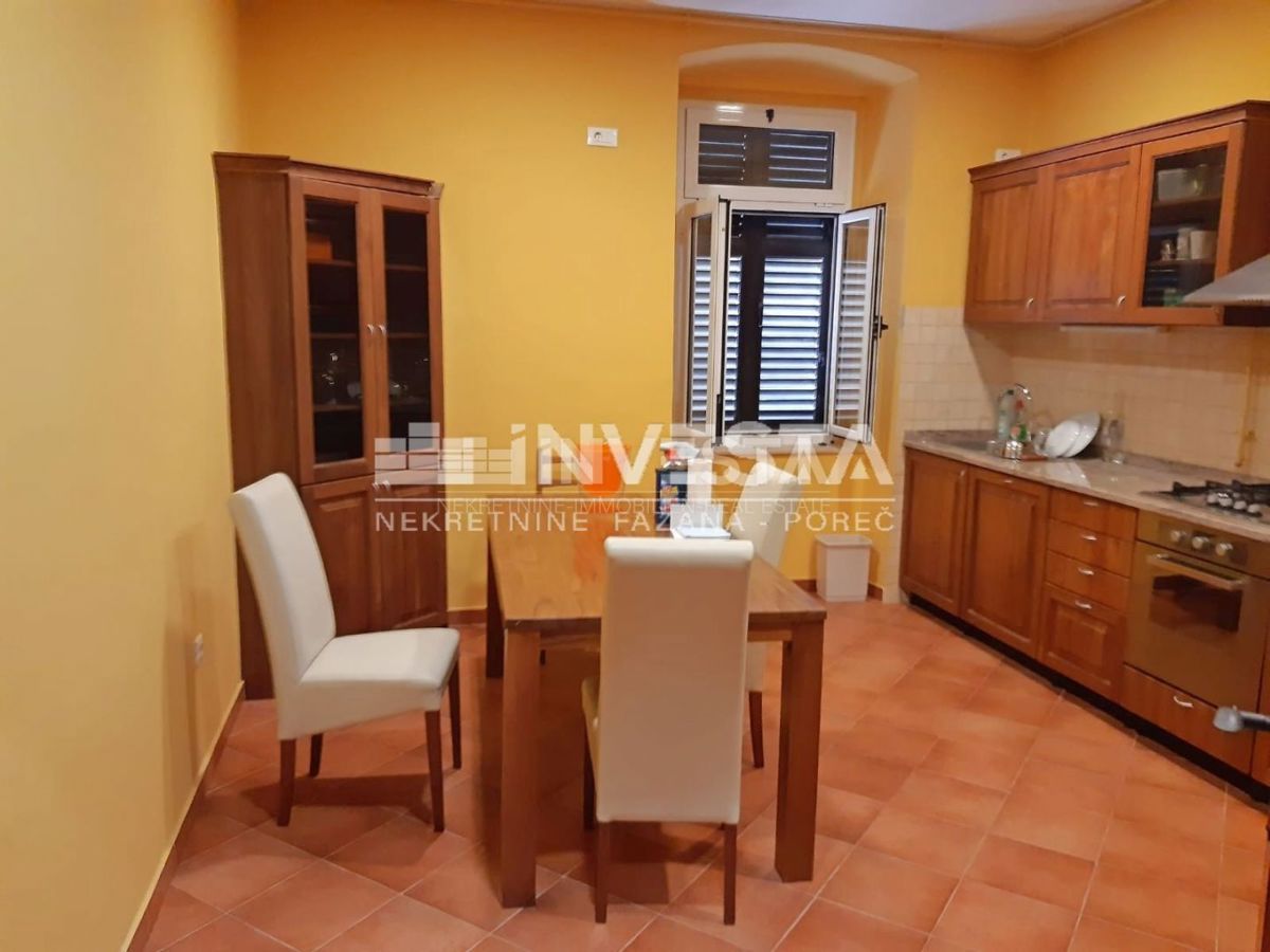 Pula, Monte Zaro, prostorno dvosobno stanovanje 95 m2, adaptirano