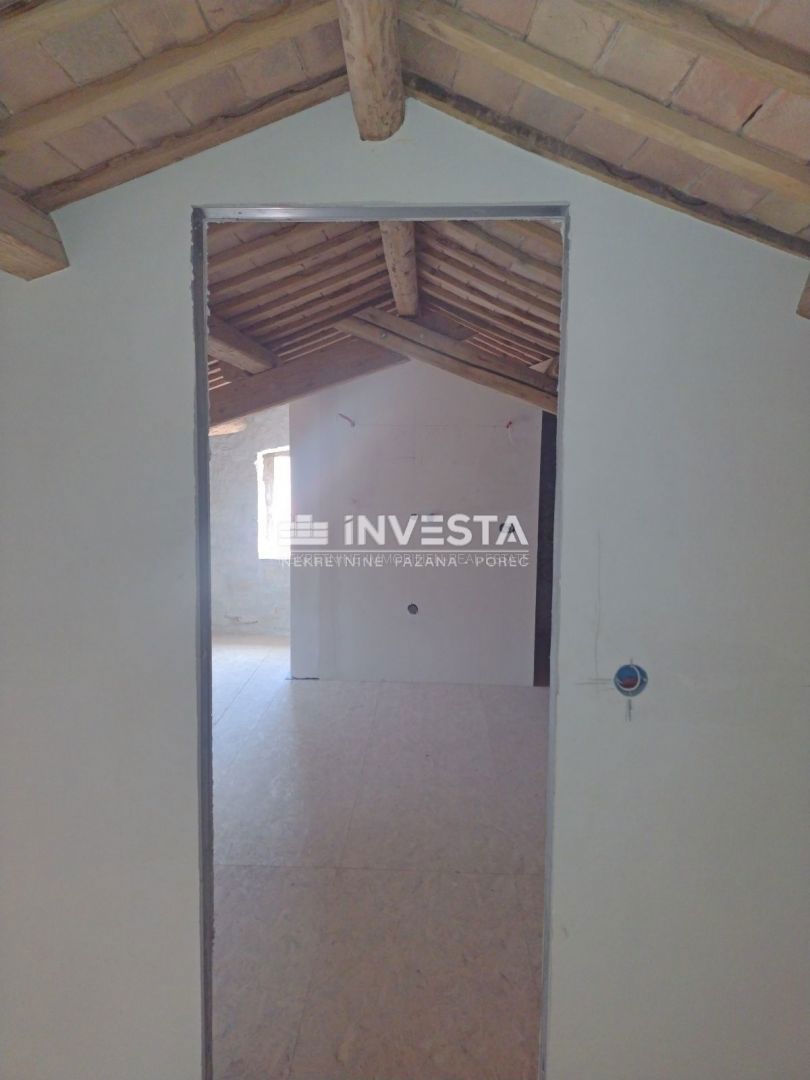 Kaštelir, na novo prenovljena kamnita počitniška hiša s 4 spalnicami in vinsko kletjo