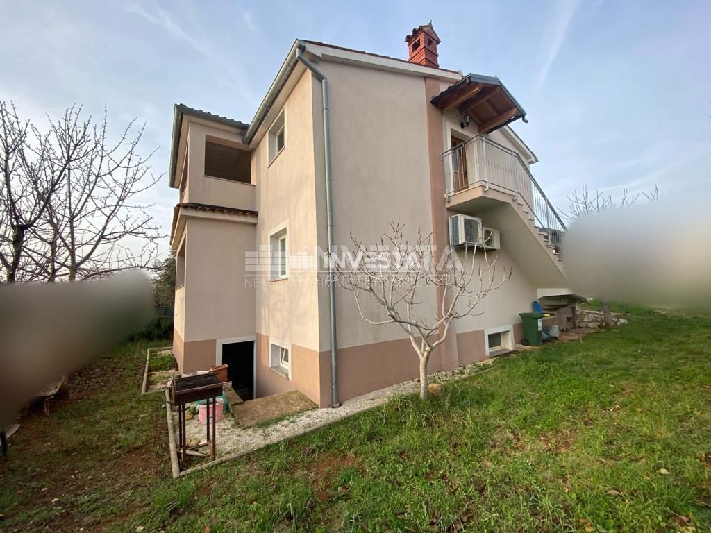 Vodnjan, samostojna hiša z 2 stanovanjskima enotama, pogled na morje