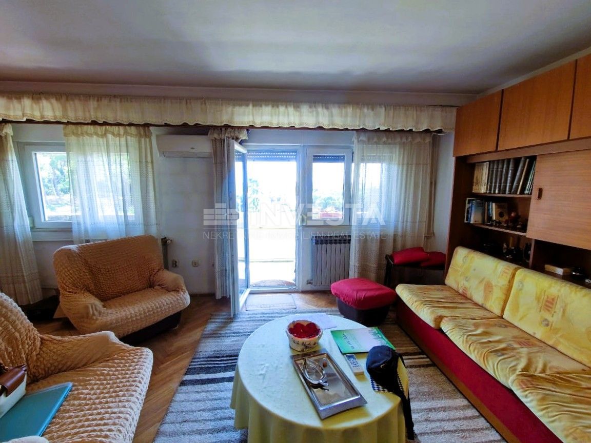 Stan z 2 terasama in panoramskim razgledom, center