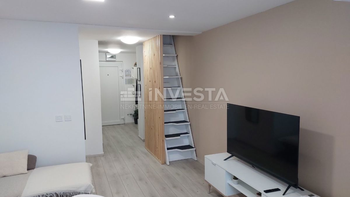 Dvonadstropno stanovanje v Červar Portu