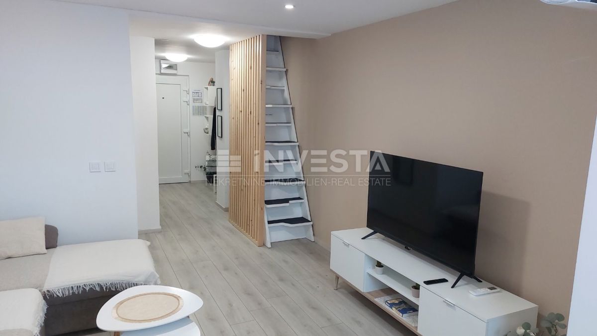 Dvonadstropno stanovanje v Červar Portu