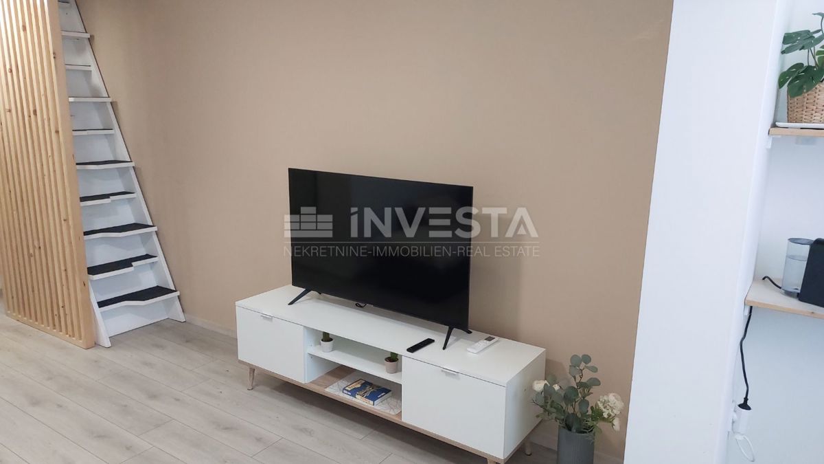 Dvonadstropno stanovanje v Červar Portu