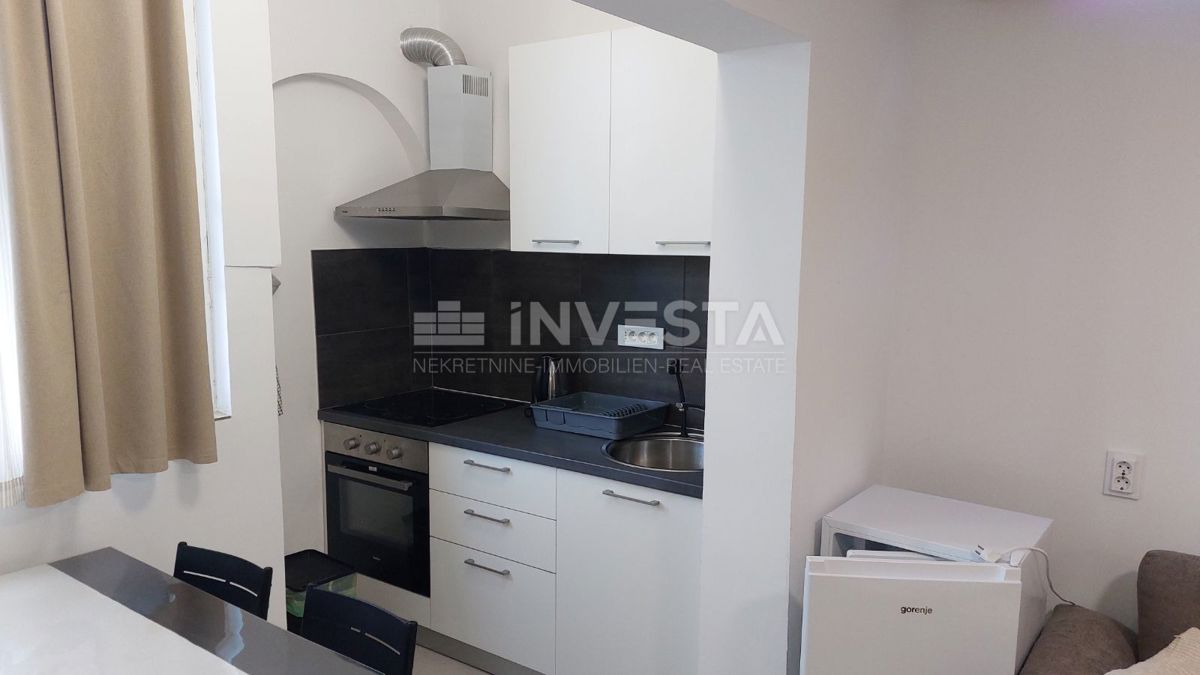 Dvonadstropno stanovanje v Červar Portu