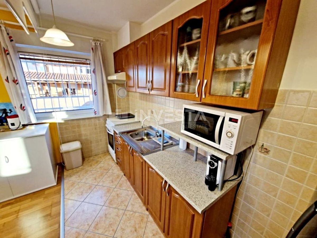 Hrvaška, Istra, Pula, Monte Magno, opremljen stan 68m2 s parkirnim mestom