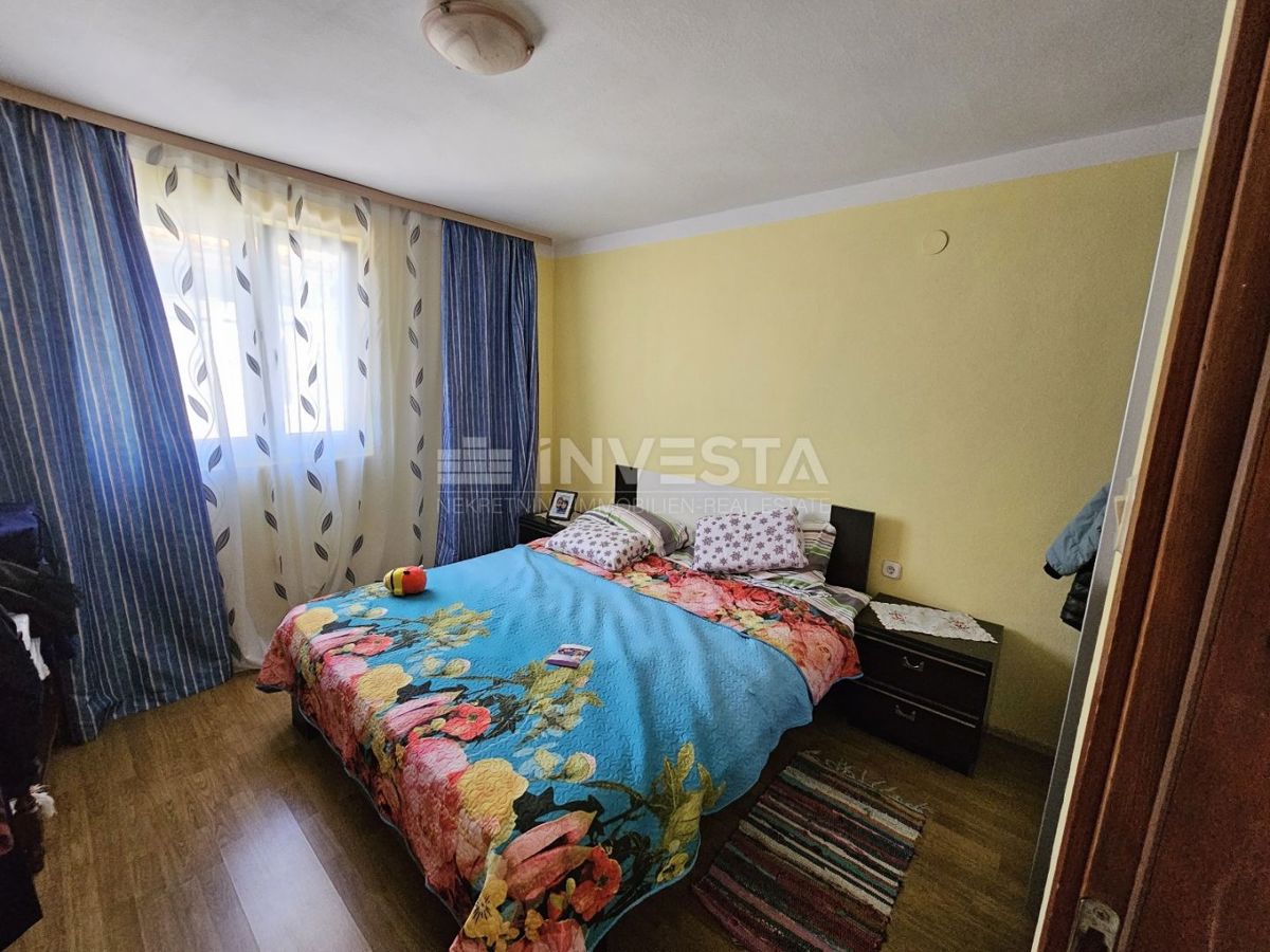 Vodnjan, prenovljena družinska hiša s 3 spalnicami