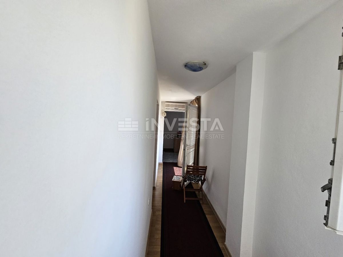 Vodnjan, prenovljena družinska hiša s 3 spalnicami
