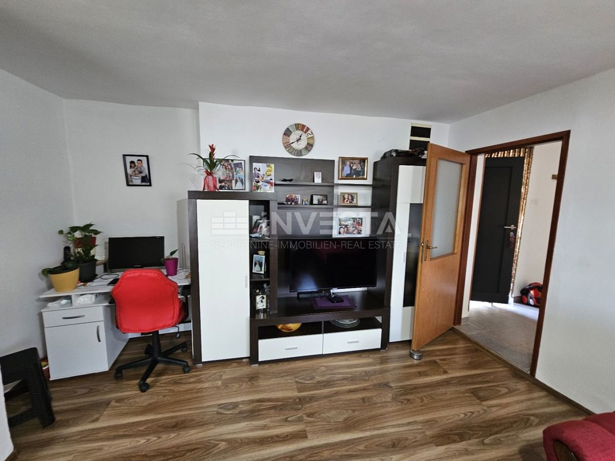 Vodnjan, prenovljena družinska hiša s 3 spalnicami