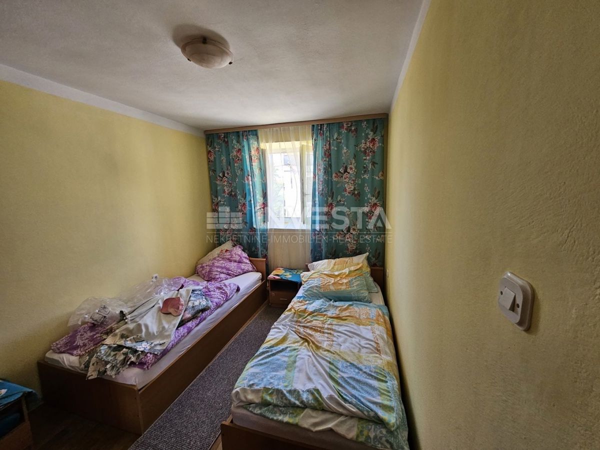 Vodnjan, prenovljena družinska hiša s 3 spalnicami