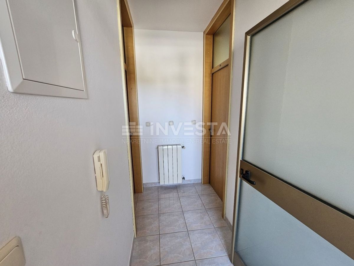 Hrvaška, Istra, Medulin center, kakovostna apartmajska hiša 510 m², blizu morja