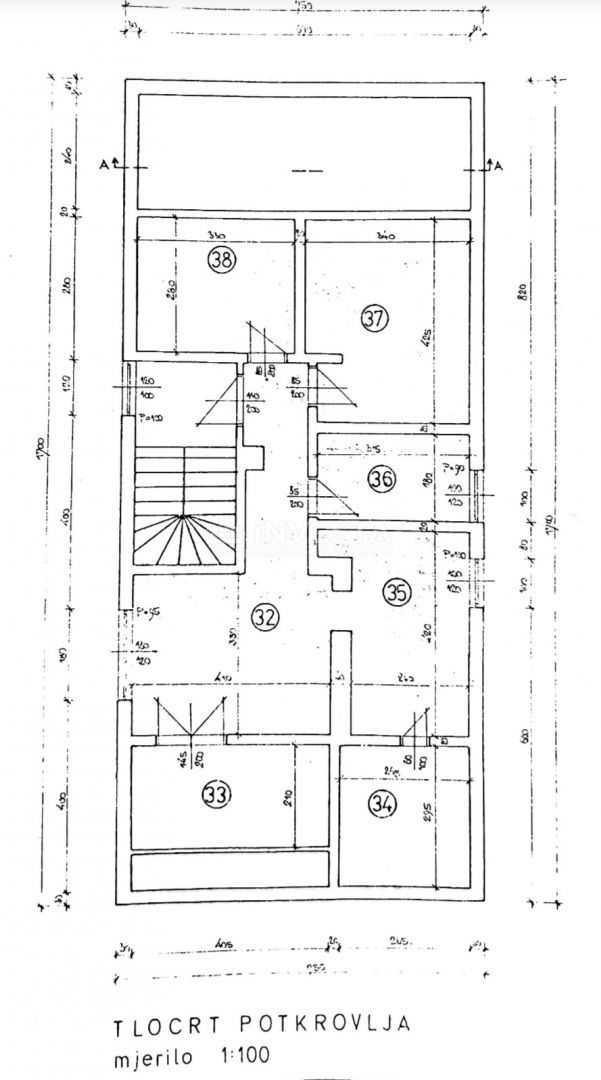 Hrvaška, Istra, Medulin center, kakovostna apartmajska hiša 510 m², blizu morja
