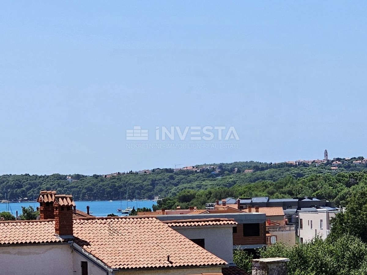 Hrvaška, Istra, Medulin center, kakovostna apartmajska hiša 510 m², blizu morja
