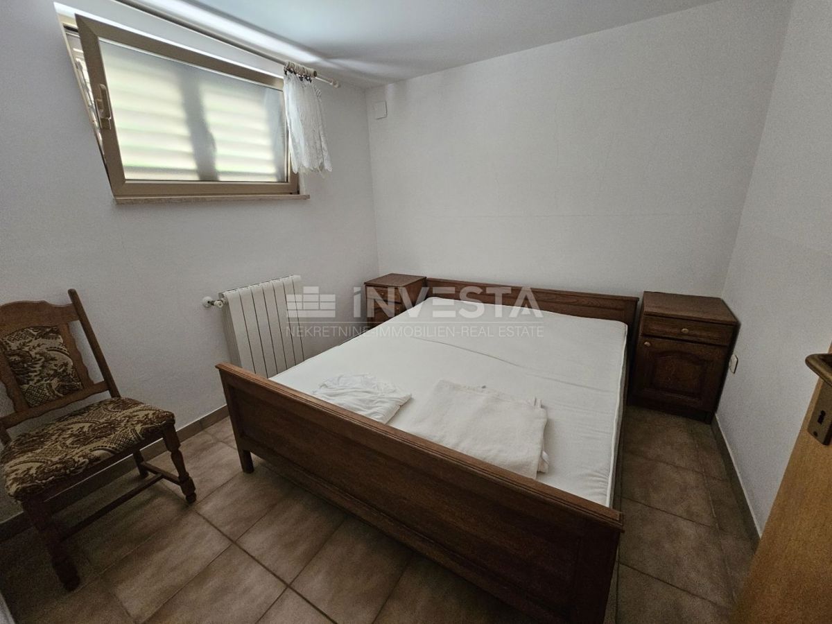 Hrvaška, Istra, Medulin center, kakovostna apartmajska hiša 510 m², blizu morja