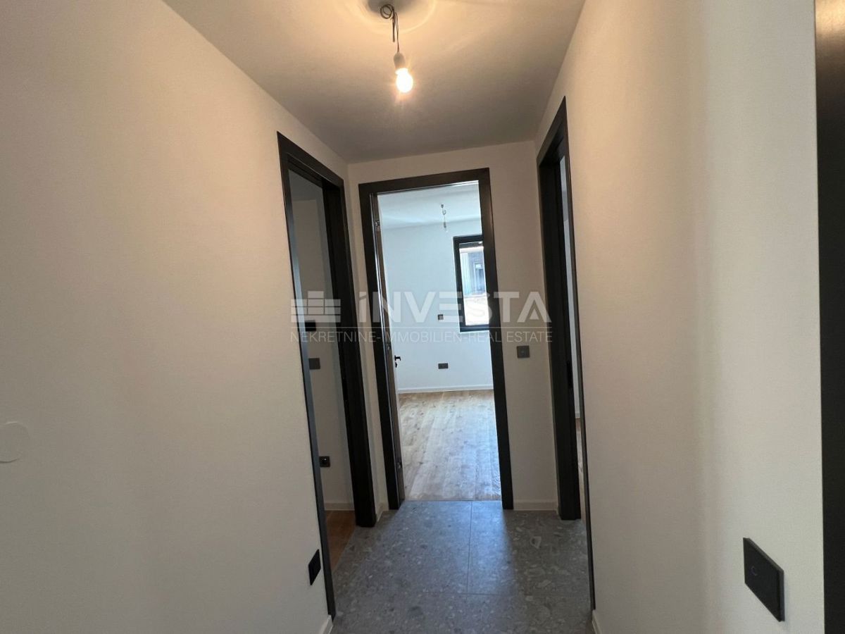 Center Pule, SMART HOME stanovanje 96m², parkirišče