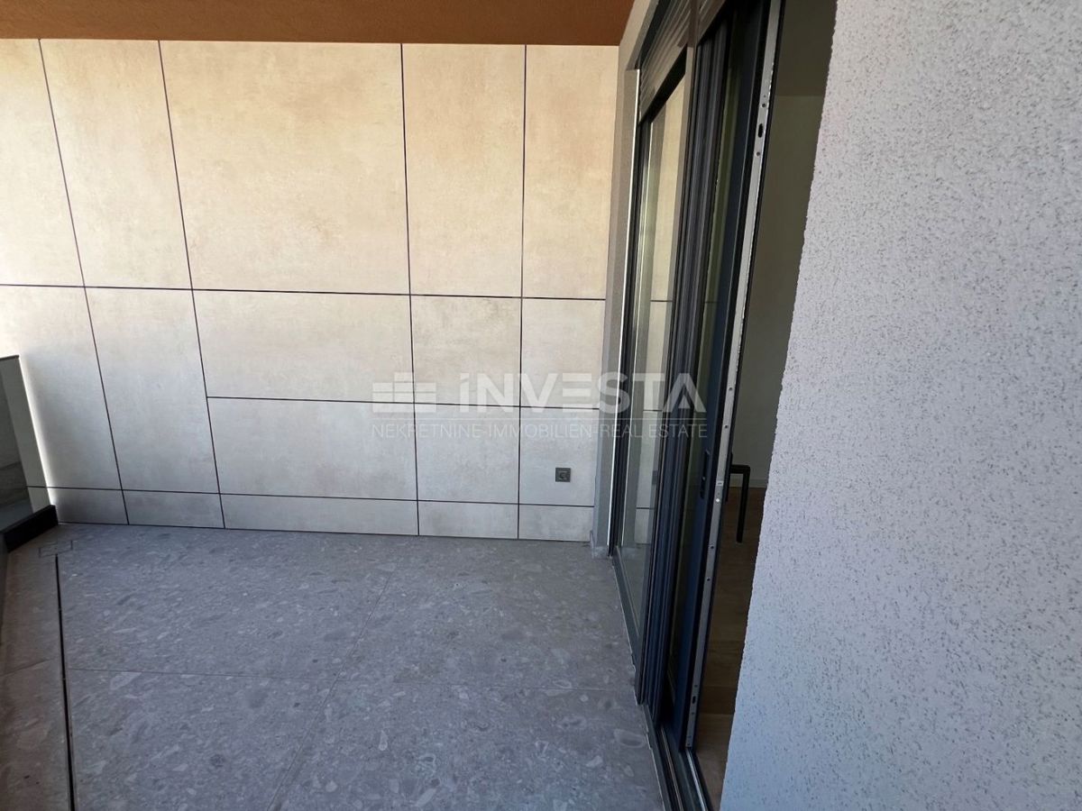 Center Pule, SMART HOME stanovanje 96m², parkirišče
