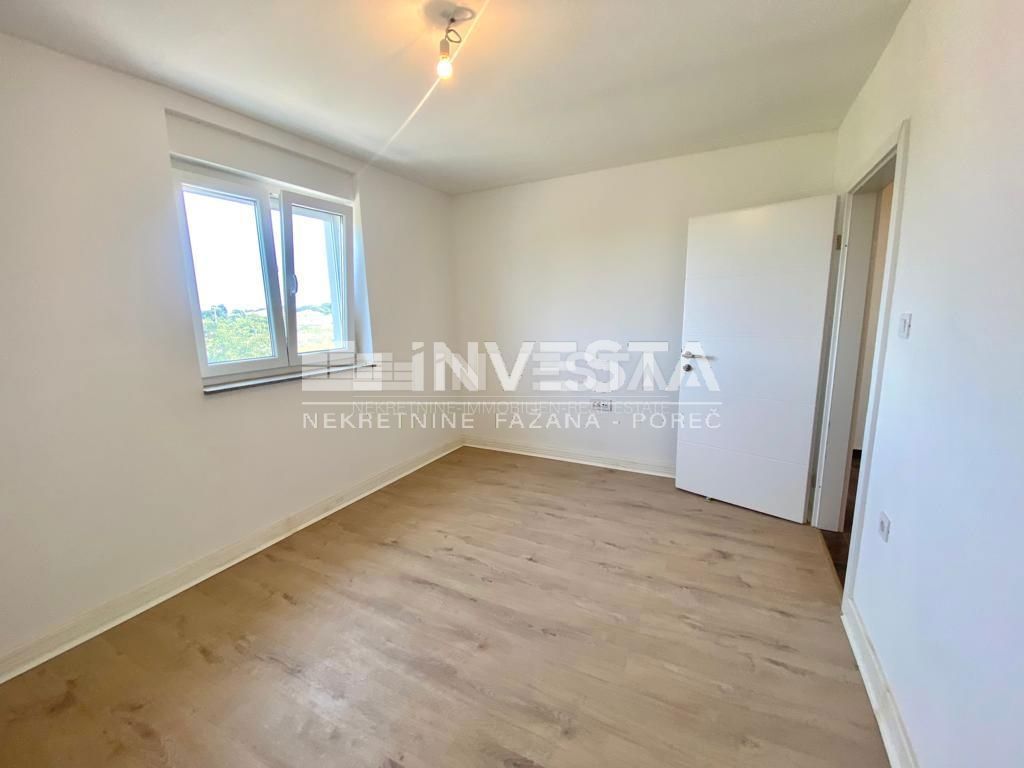 Fažana, Valbandon, stanovanje v drugem nadstropju stavbe, 70 m2