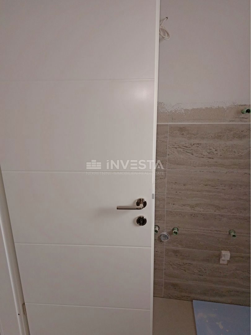 Okolica Tinjana, novogradnja z 2 stanovanjskima enotama, mirna lokacija