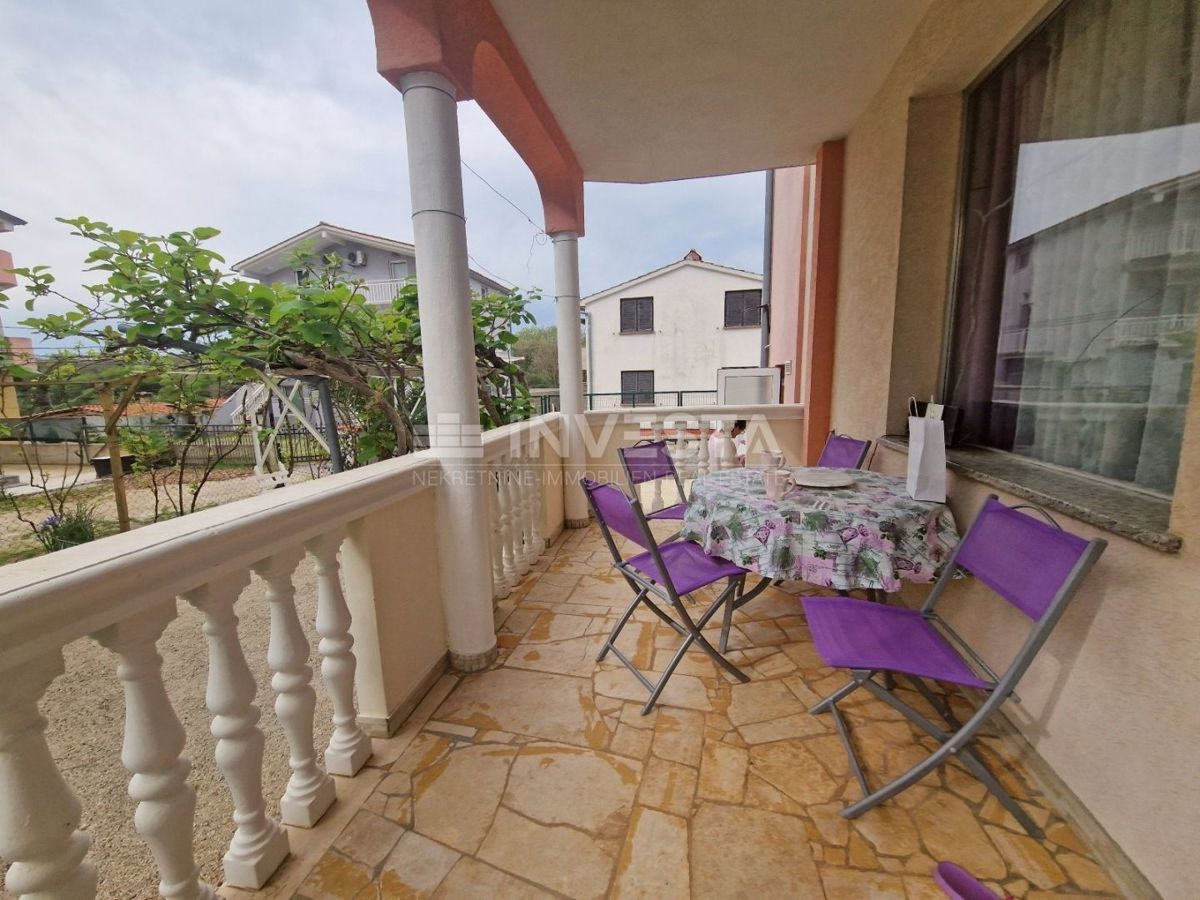 Okolica Fažane, apartmajska hiša s 4 stanovanjskimi enotami, blizu morja