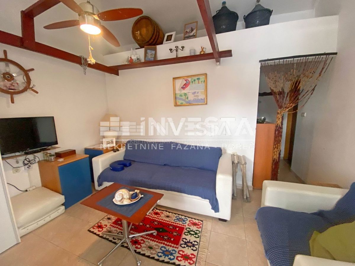 Pula, Šijana, 2 stanovanjski enoti na prostorni parceli 1150 m2