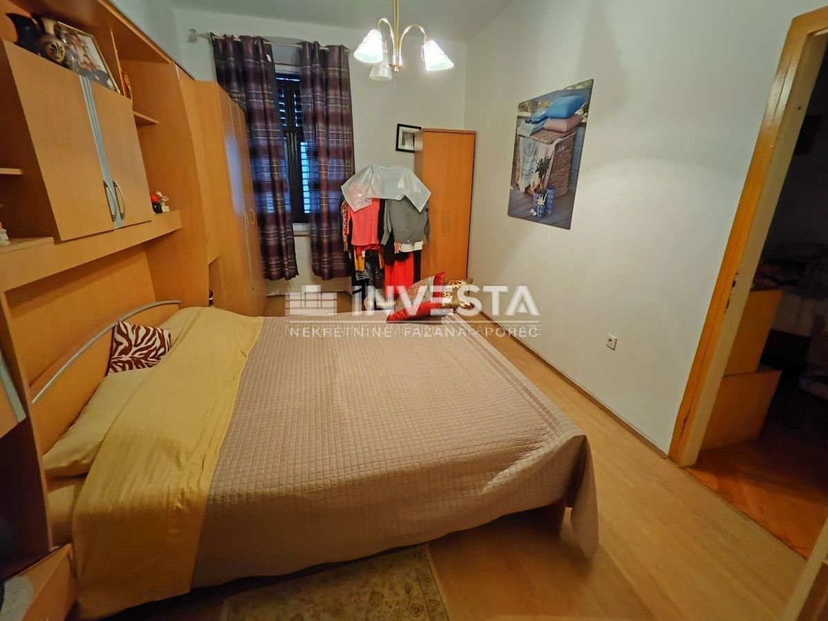 Pula center, dvosobno stanovanje v 1. nadstropju, 68 m2, garaža
