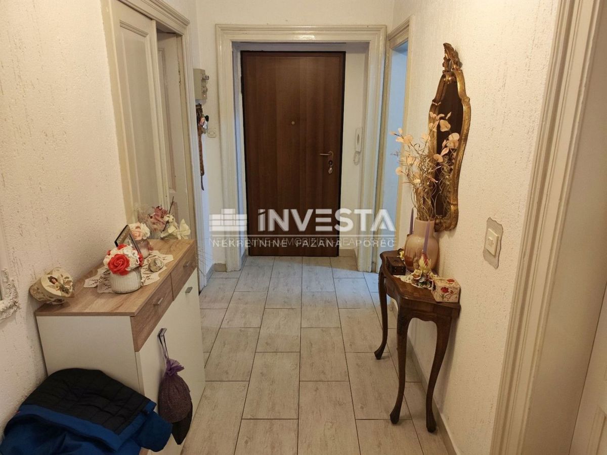 Pula center, dvosobno stanovanje v 1. nadstropju, 68 m2, garaža
