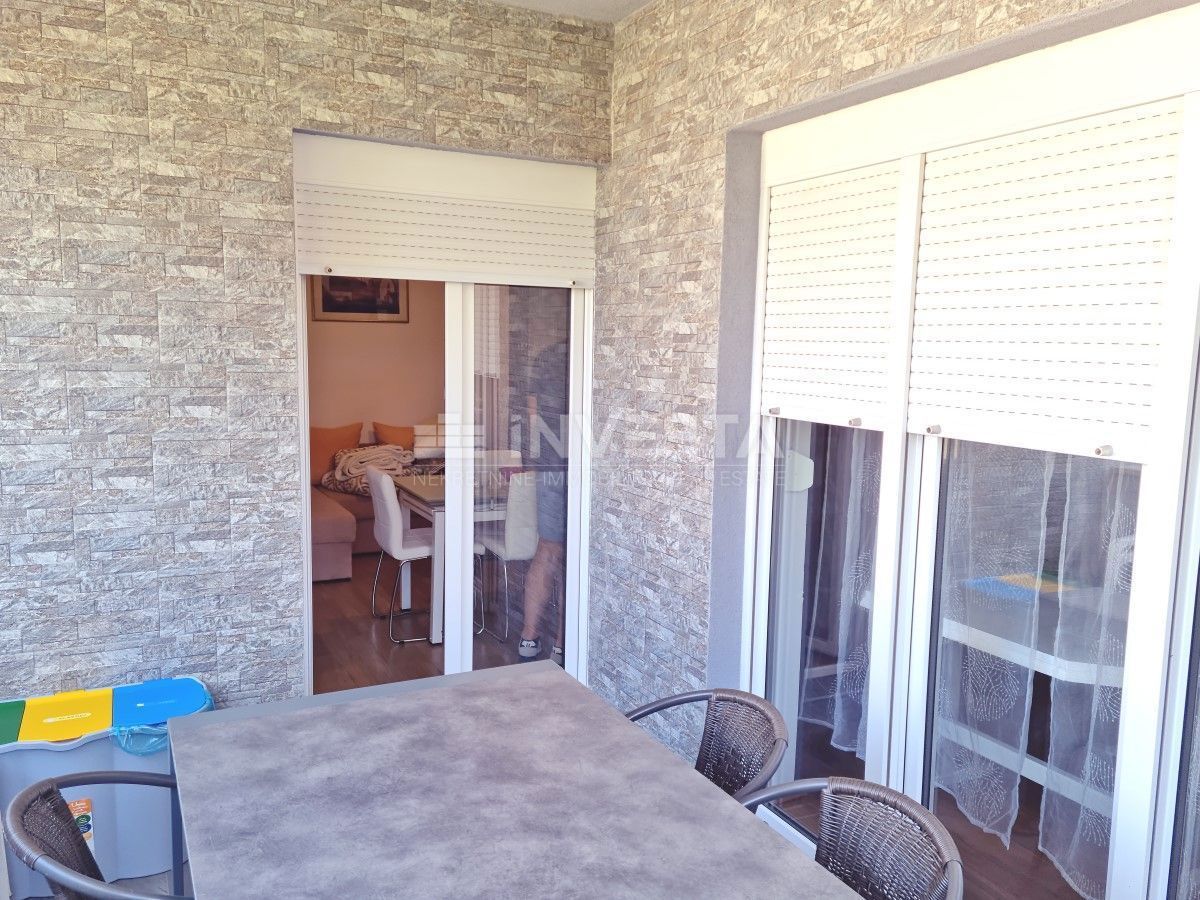 Fažana, Valbandon, apartmajska hiša s 6 apartmaji, 600 m od morja