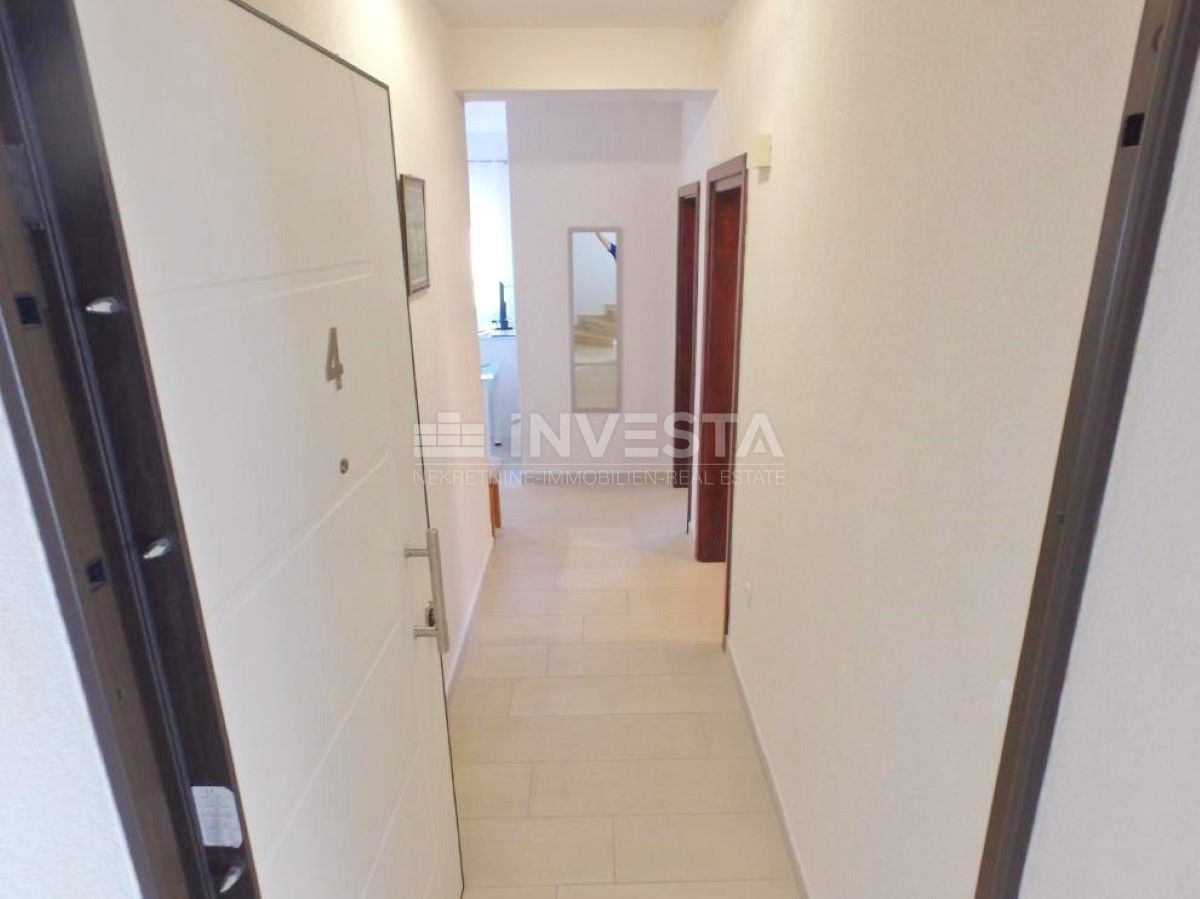 Fažana, Valbandon, apartmajska hiša s 6 apartmaji, 600 m od morja