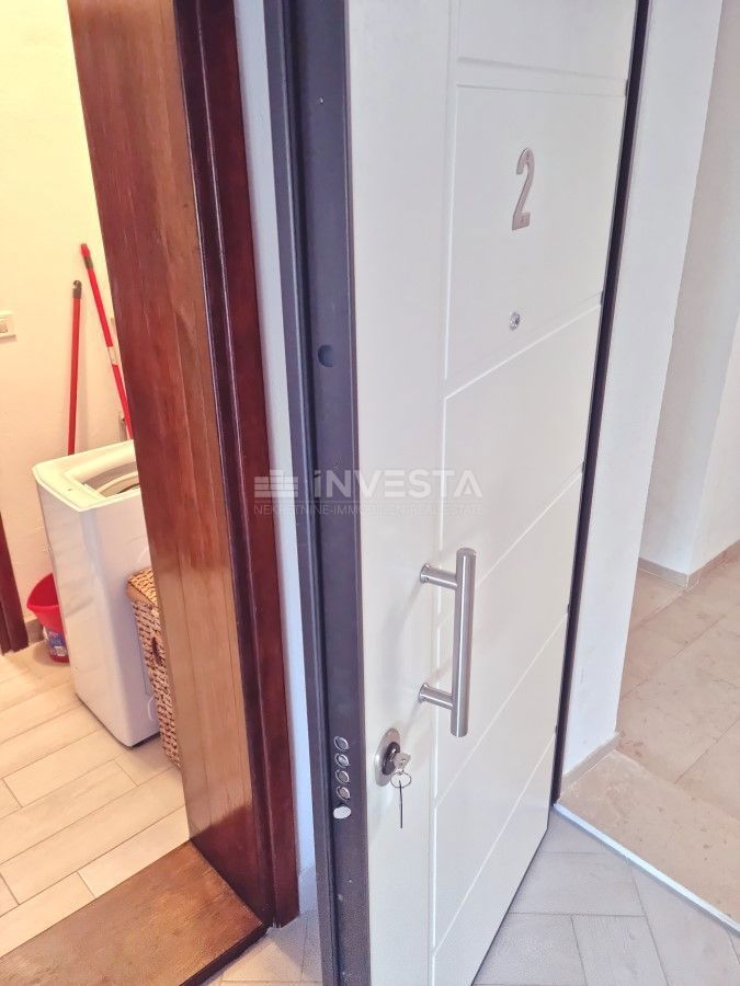 Fažana, Valbandon, apartmajska hiša s 6 apartmaji, 600 m od morja